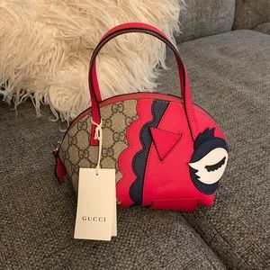 *NWT* GUCCI GG SUPREME OWL HANDBAG IN RED LEATHER  **COLLECTORS ITEM**